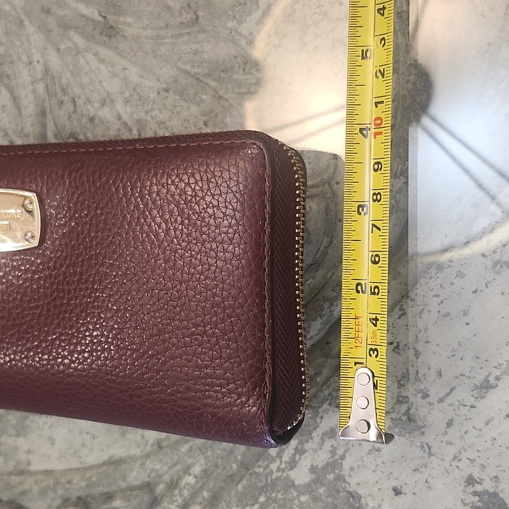 Michael Kors Burgundy Leather Large Zip Around Wallet Wristlet - Picture 13 of 15